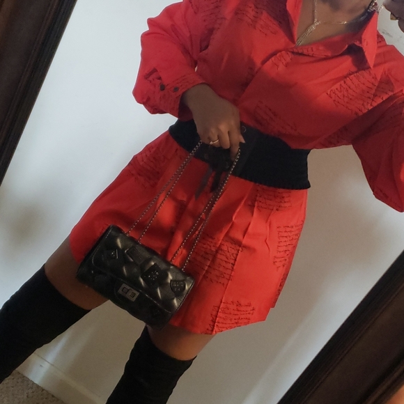 Gorgeous Red🌹Handwriting Pleated Shirt Dress - Picture 2 of 8